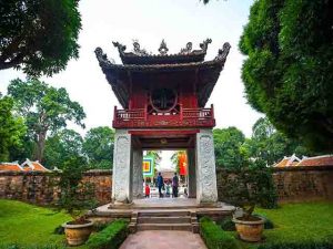 ha noi city tour 300x225 - TOP 5 Hanoi Shore Excursions