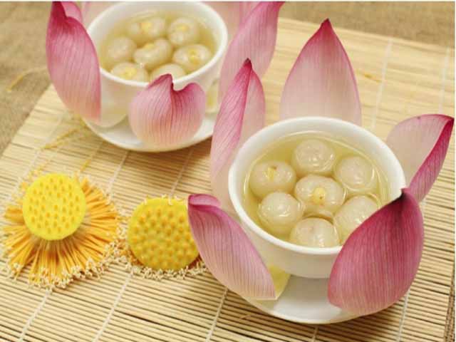 hue food tour 2 - The Beauty Of Lotus In Hue Cuisine