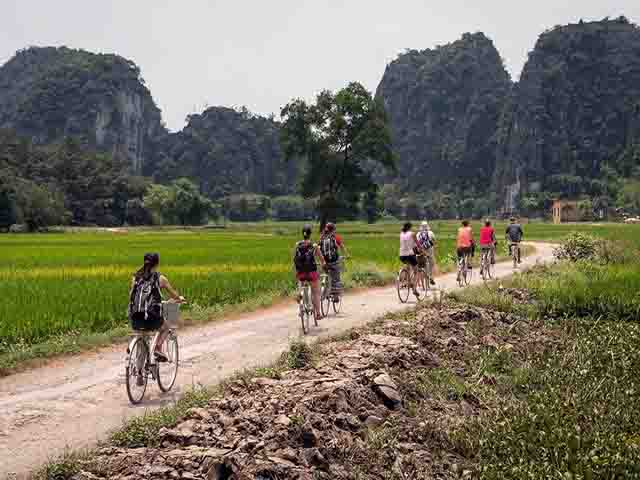 ninh binh bike tour countryside - Ninh Binh Highlights & Travel Guide